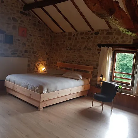 伏特坦普思酒店 4* Saint-Marcel-dʼUrfé